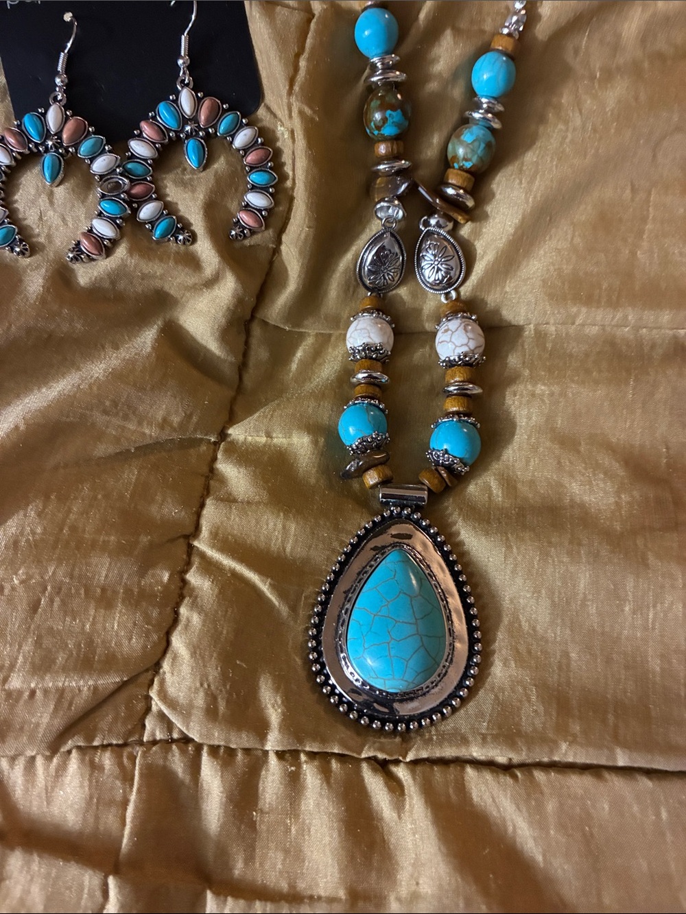 Turquoise Teardrop Pendant Necklace and Earrings Set - Blue